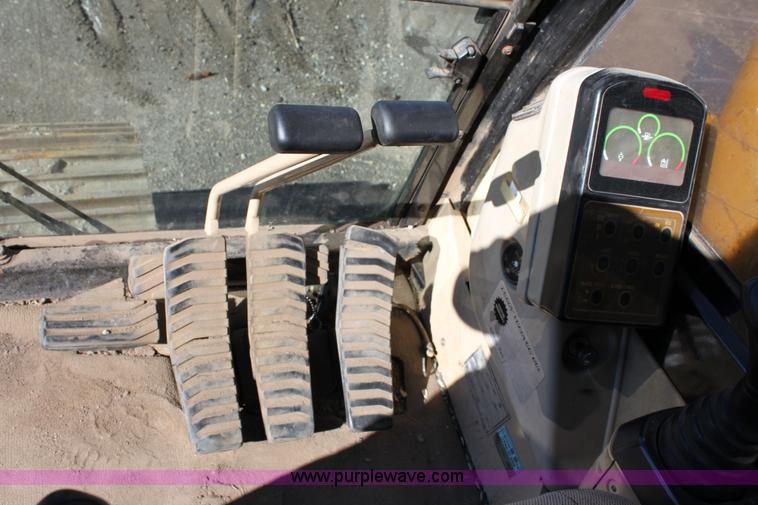image for item 6375 1996 Caterpillar 330L excavator