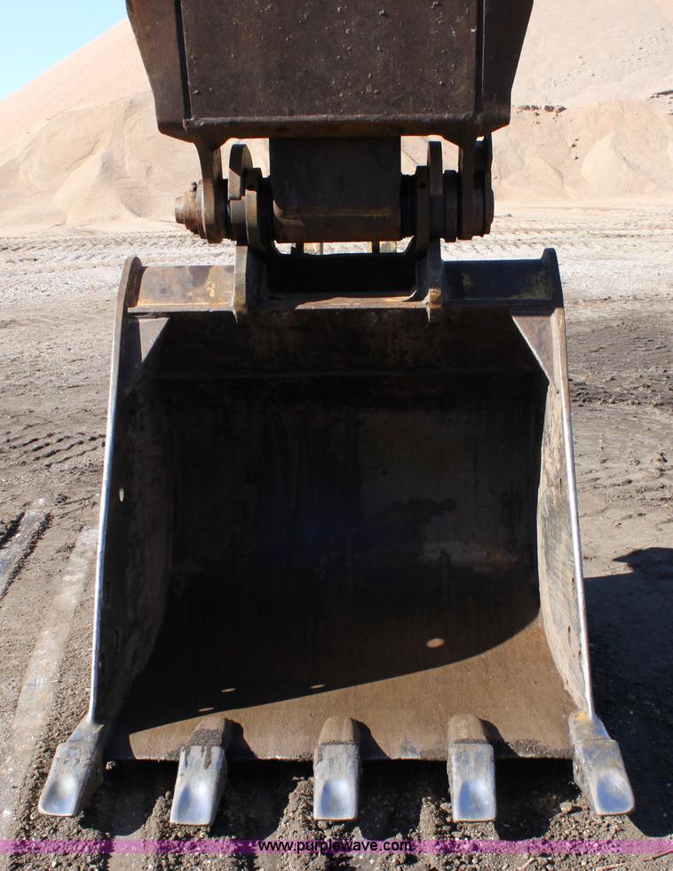 image for item 6375 1996 Caterpillar 330L excavator