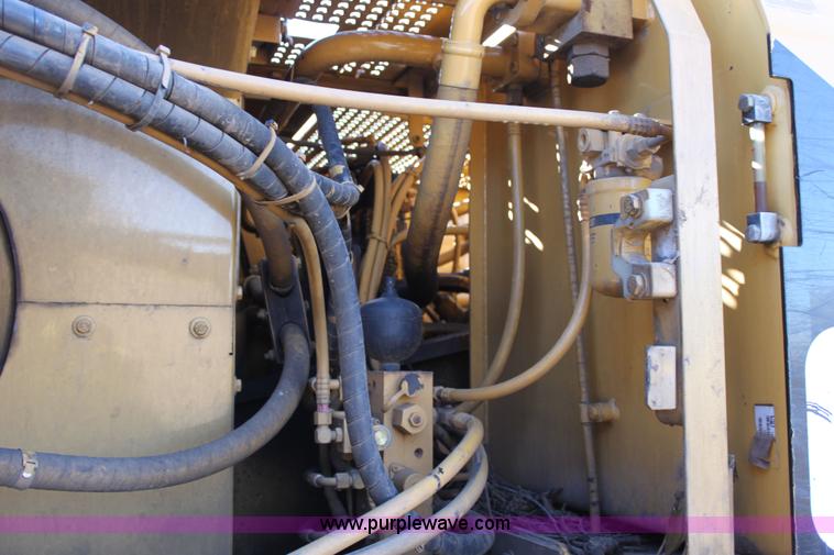 image for item 6375 1996 Caterpillar 330L excavator