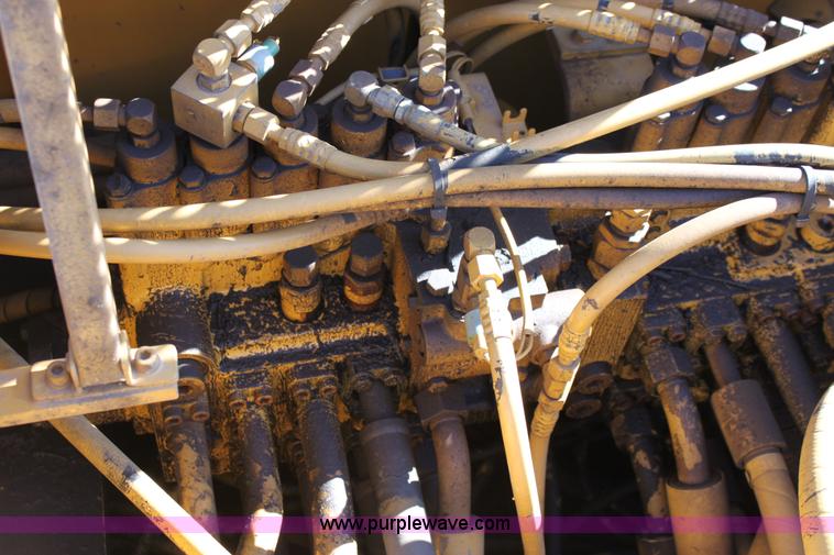 image for item 6375 1996 Caterpillar 330L excavator