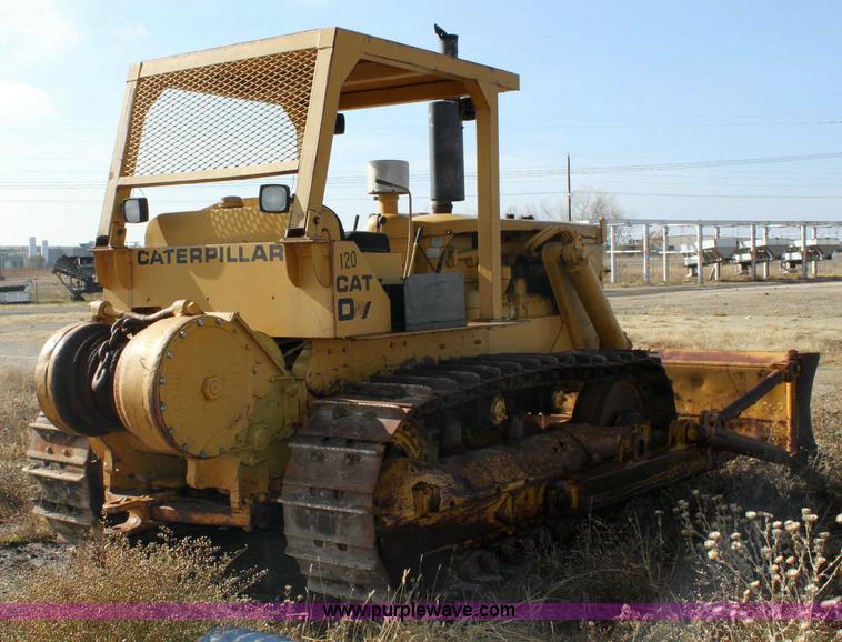 image for item 6388 1958 Caterpillar D7 dozer