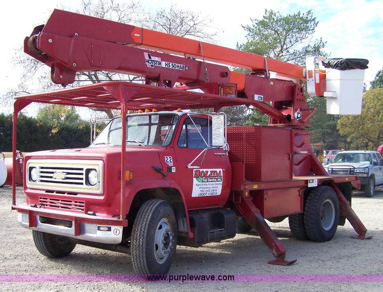 image for item 7295 1987 Chevrolet 70 truck with UEC S50 HAB boom