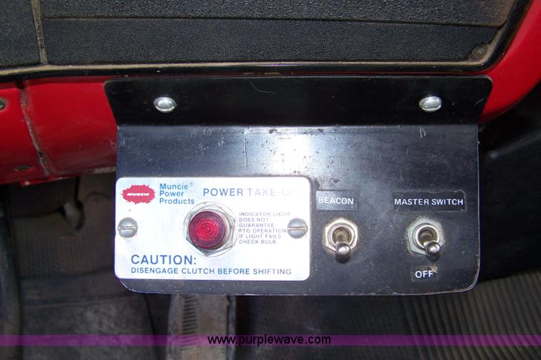 image for item 7295 1987 Chevrolet 70 truck with UEC S50 HAB boom