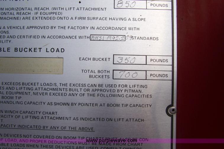 image for item 7295 1987 Chevrolet 70 truck with UEC S50 HAB boom