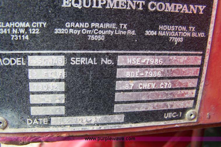 image for item 7295 1987 Chevrolet 70 truck with UEC S50 HAB boom