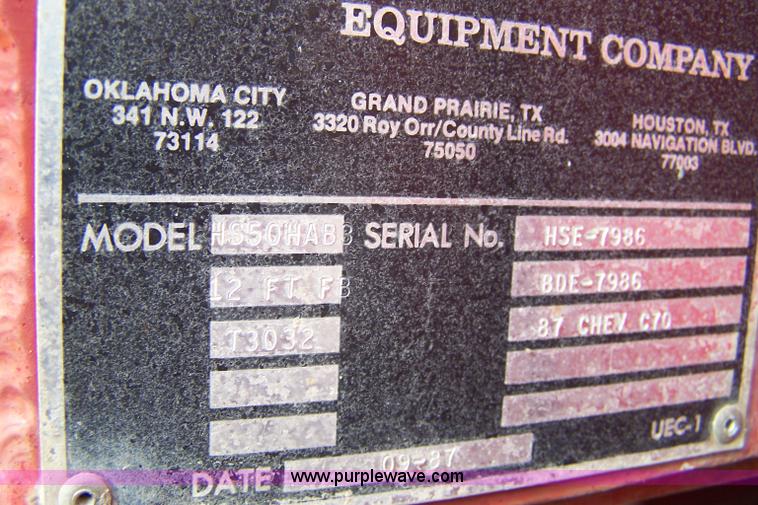 image for item 7295 1987 Chevrolet 70 truck with UEC S50 HAB boom