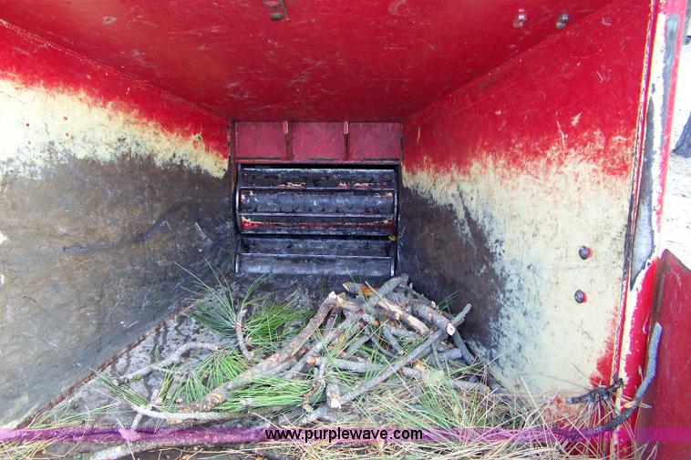 image for item 7307 Wood Chuck W/C-17G chipper shredder