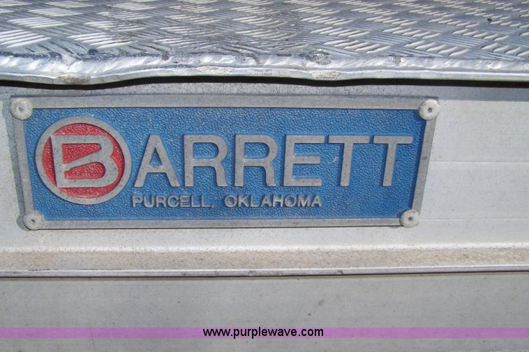 image for item 7430 1996 International 4700 semi truck