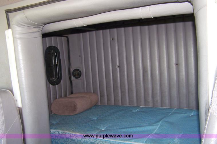 image for item 7430 1996 International 4700 semi truck