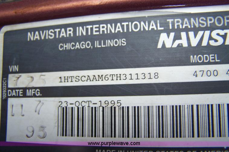 image for item 7430 1996 International 4700 semi truck