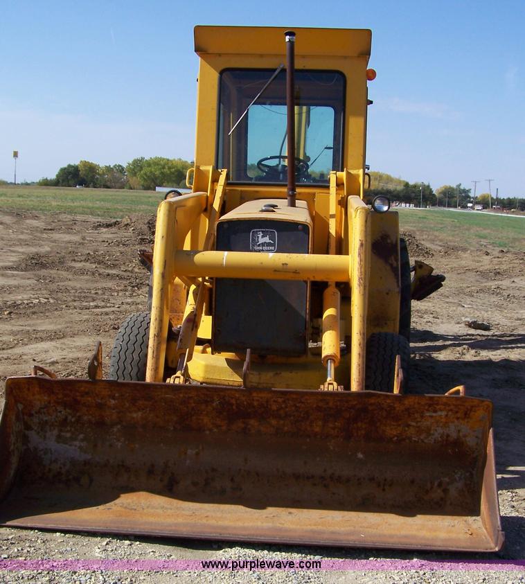 image for item 7455 1978 John Deere 310A loader backhoe