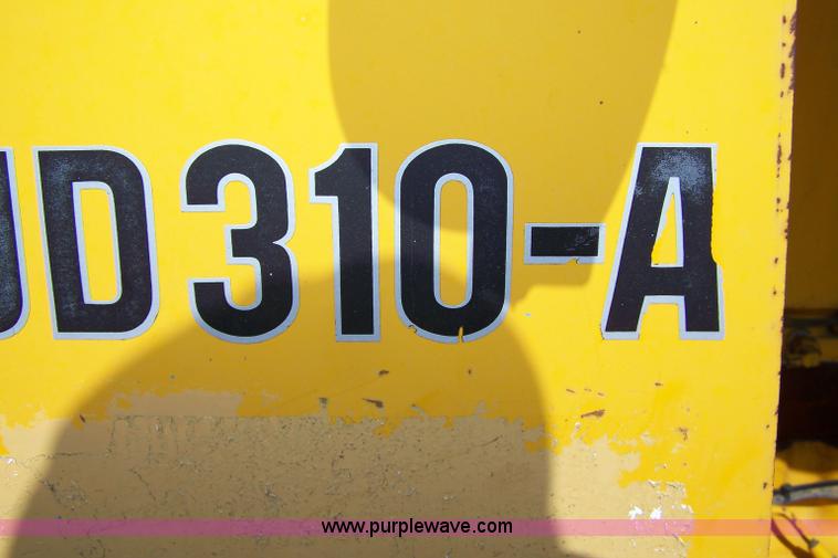 image for item 7455 1978 John Deere 310A loader backhoe