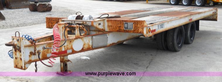 image for item 7761 1989 Trail King TKT20-2400 20' trailer