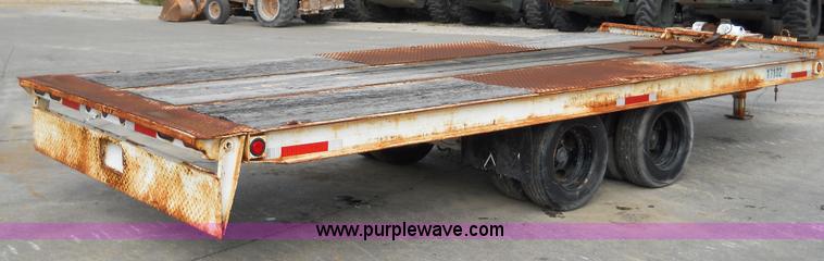 image for item 7761 1989 Trail King TKT20-2400 20' trailer