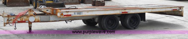 image for item 7761 1989 Trail King TKT20-2400 20' trailer