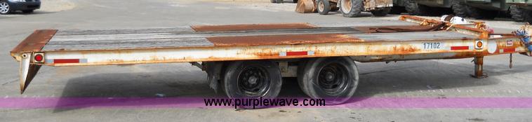 image for item 7761 1989 Trail King TKT20-2400 20' trailer