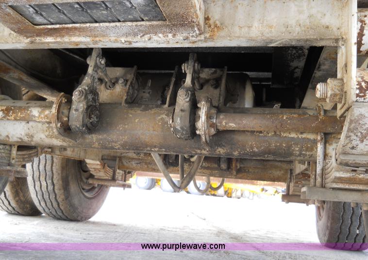 image for item 7761 1989 Trail King TKT20-2400 20' trailer