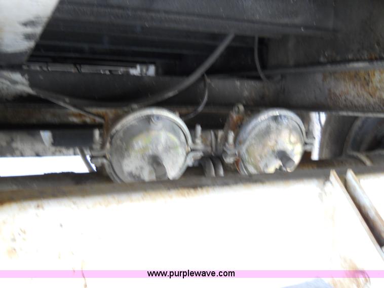 image for item 7761 1989 Trail King TKT20-2400 20' trailer