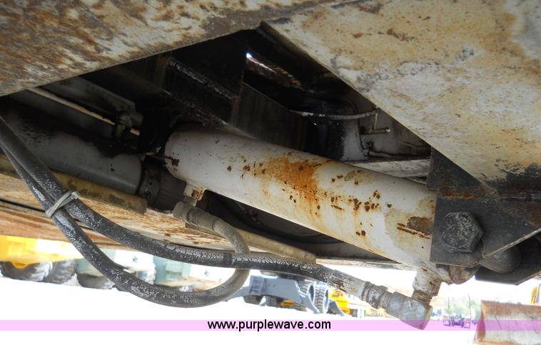 image for item 7761 1989 Trail King TKT20-2400 20' trailer