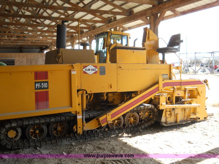 image for item 7766 1985 Blaw-Knox PF-510 paver finisher