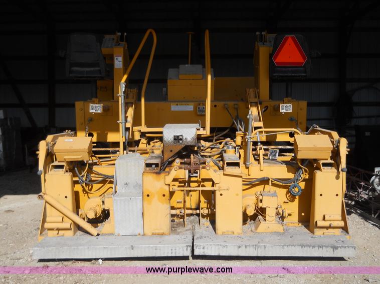 image for item 7766 1985 Blaw-Knox PF-510 paver finisher