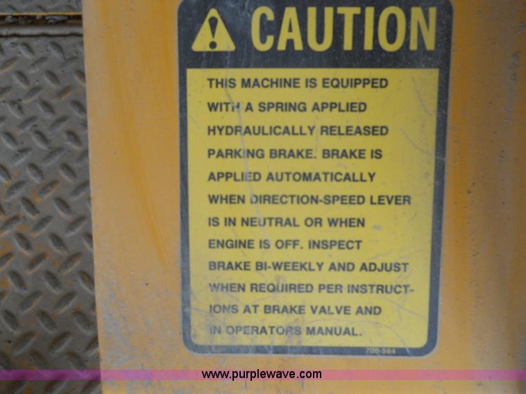 image for item 7766 1985 Blaw-Knox PF-510 paver finisher