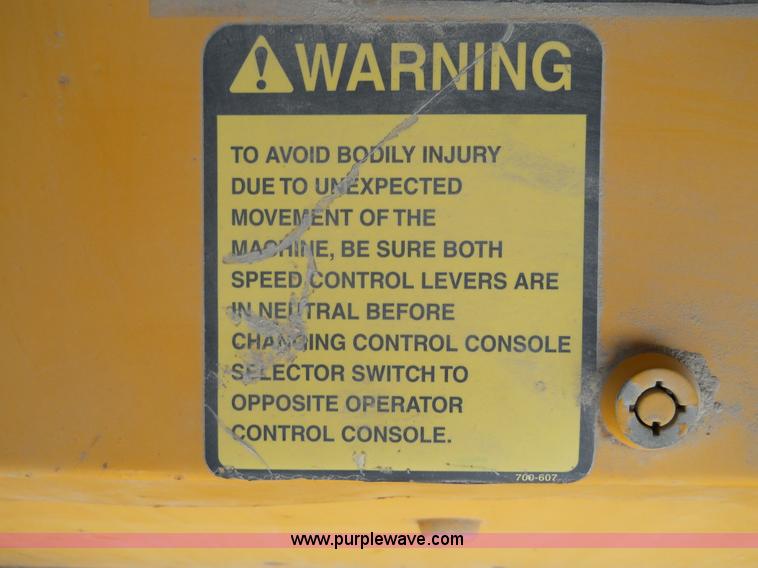 image for item 7766 1985 Blaw-Knox PF-510 paver finisher