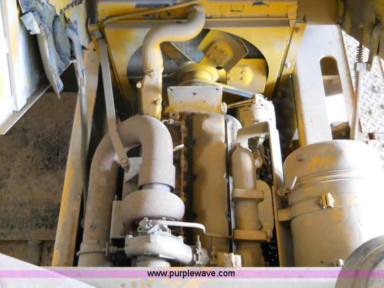 image for item 7766 1985 Blaw-Knox PF-510 paver finisher