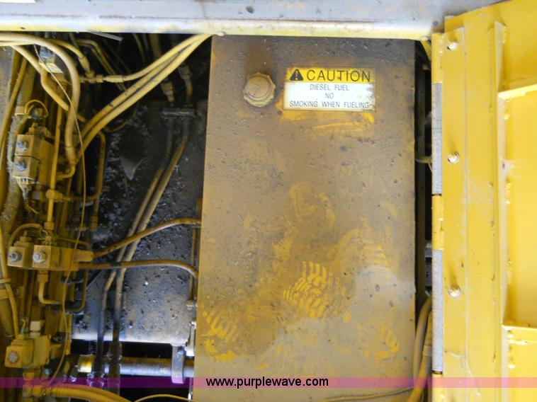 image for item 7766 1985 Blaw-Knox PF-510 paver finisher