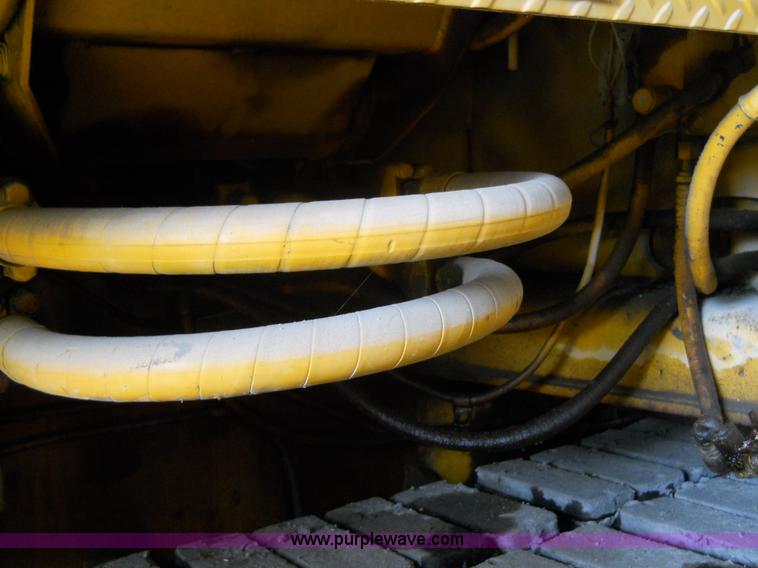 image for item 7766 1985 Blaw-Knox PF-510 paver finisher