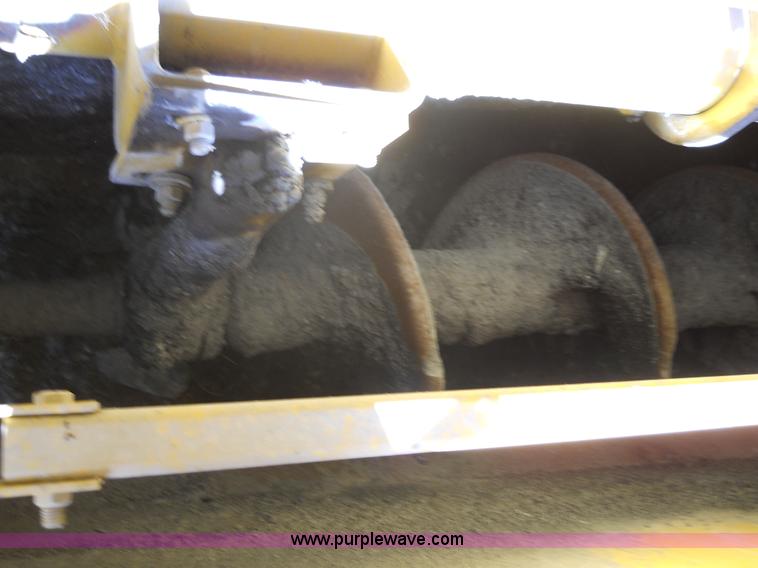 image for item 7766 1985 Blaw-Knox PF-510 paver finisher