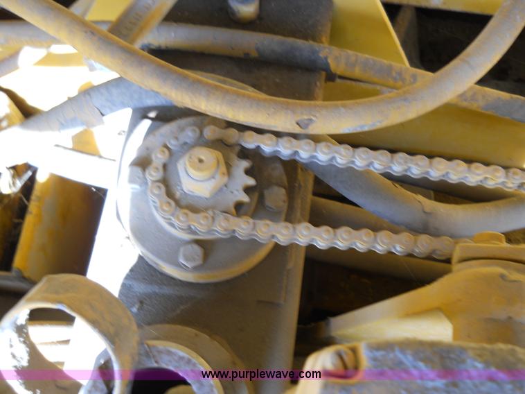 image for item 7766 1985 Blaw-Knox PF-510 paver finisher