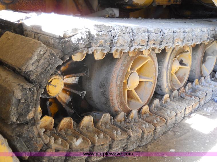 image for item 7766 1985 Blaw-Knox PF-510 paver finisher