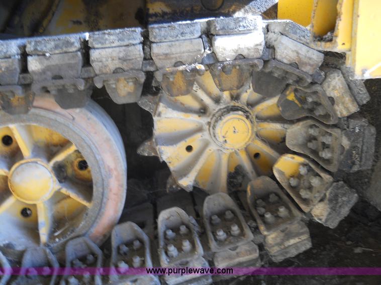 image for item 7766 1985 Blaw-Knox PF-510 paver finisher