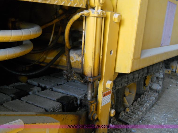 image for item 7766 1985 Blaw-Knox PF-510 paver finisher