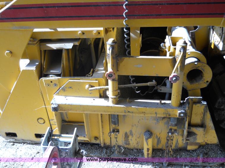 image for item 7766 1985 Blaw-Knox PF-510 paver finisher