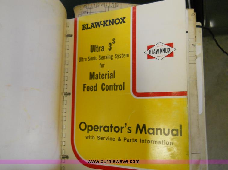 image for item 7766 1985 Blaw-Knox PF-510 paver finisher