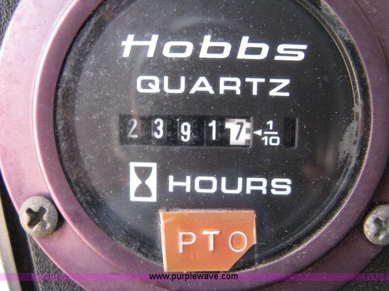 image for item 8062 1986 Chevrolet C7D042 utility truck