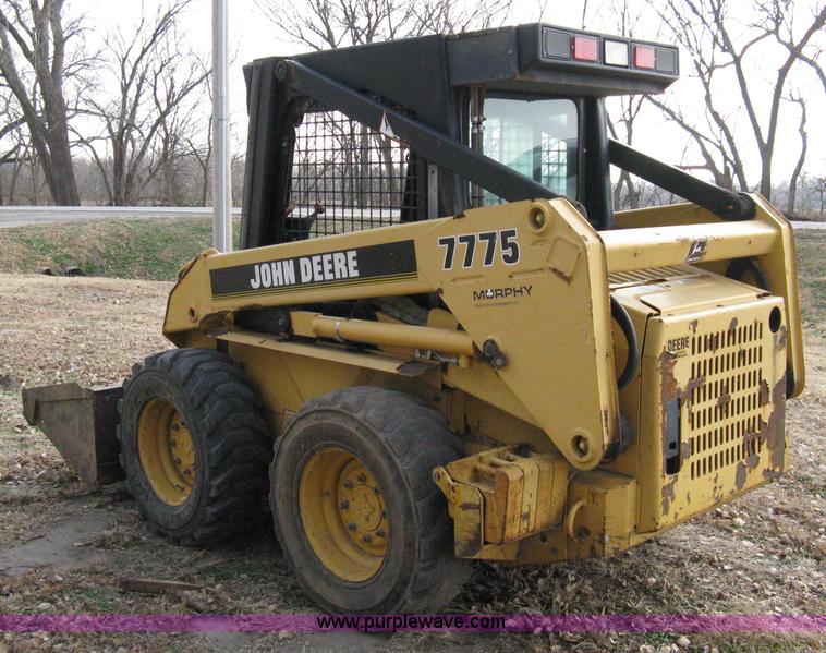 image for item 8070 1998 John Deere 7775 skid steer