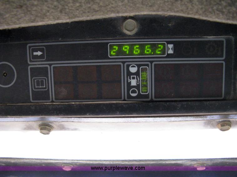 image for item 8070 1998 John Deere 7775 skid steer