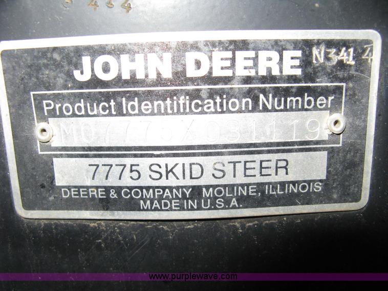 image for item 8070 1998 John Deere 7775 skid steer