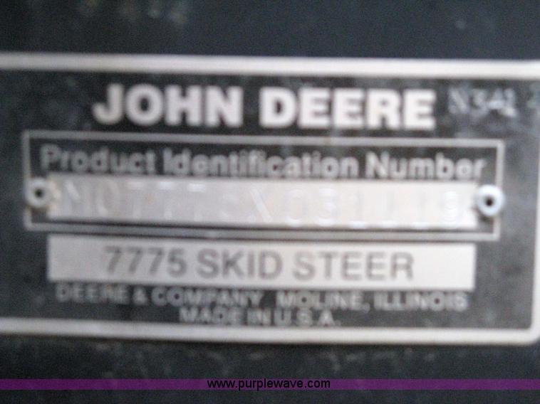 image for item 8070 1998 John Deere 7775 skid steer