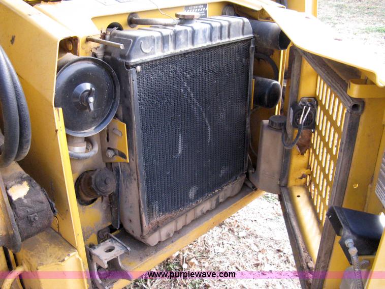 image for item 8070 1998 John Deere 7775 skid steer