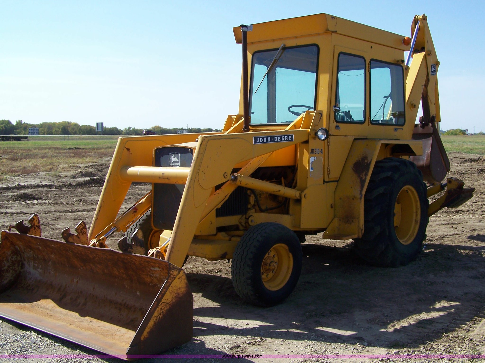 1978 John Deere 310A loader backhoe in Salina, KS Item 7455 sold