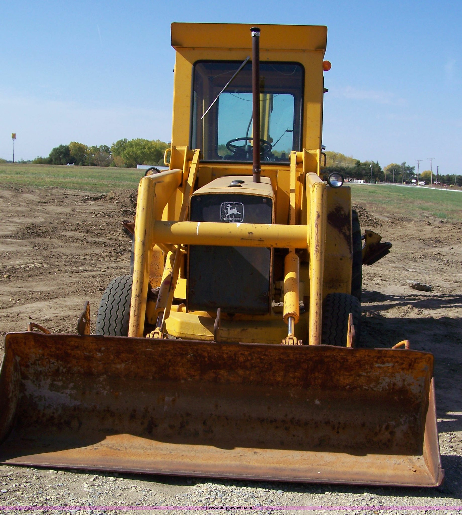 1978 John Deere 310A loader backhoe in Salina, KS Item 7455 sold