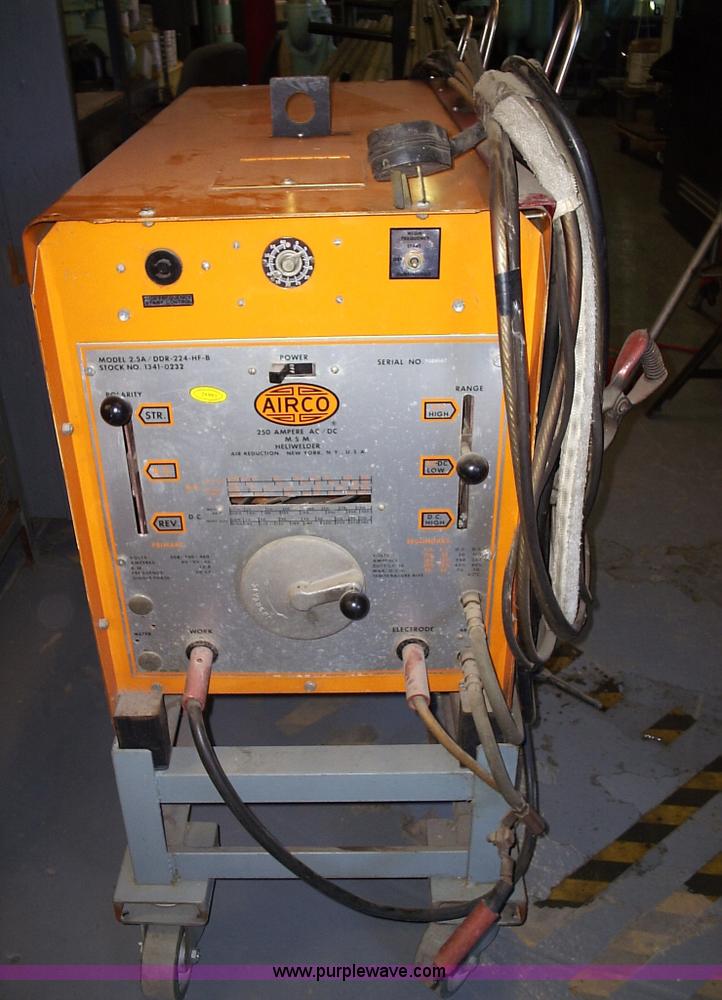 image for item 1003 Airco Heliwelder