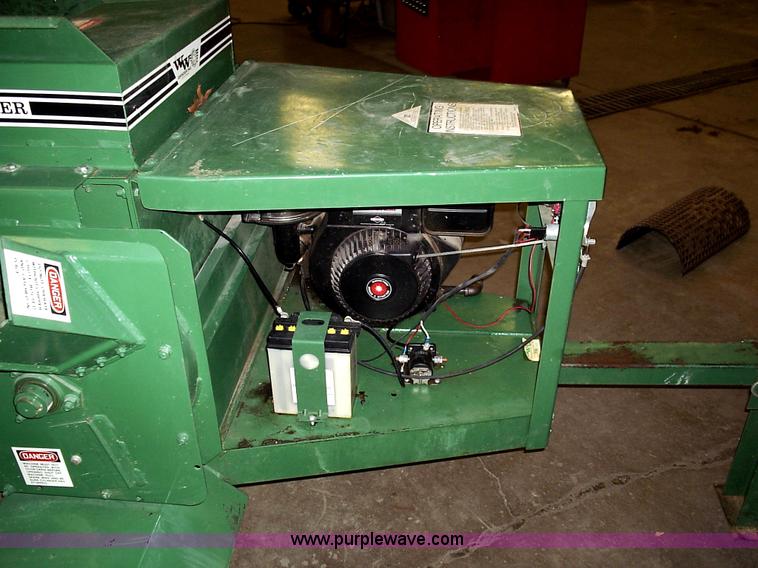 Trucks For Sale Wichita Ks >> Wichita trailer 233C chipper shredder | Item 1008 | 12-14-2010 Trucks For Sale Wichita Ks >> Wichita trailer 233C chipper shredder | Item 1008 | 12-14-2010