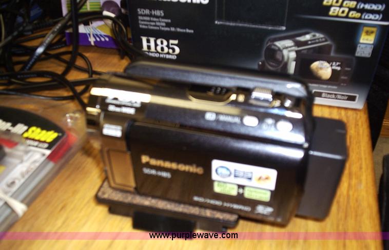 image for item 1010 Assorted electronics