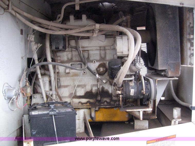 image for item 3050 1990 Elgin Pelican R160 street sweeper