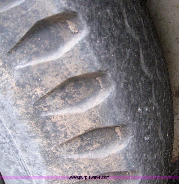 image for item 3050 1990 Elgin Pelican R160 street sweeper